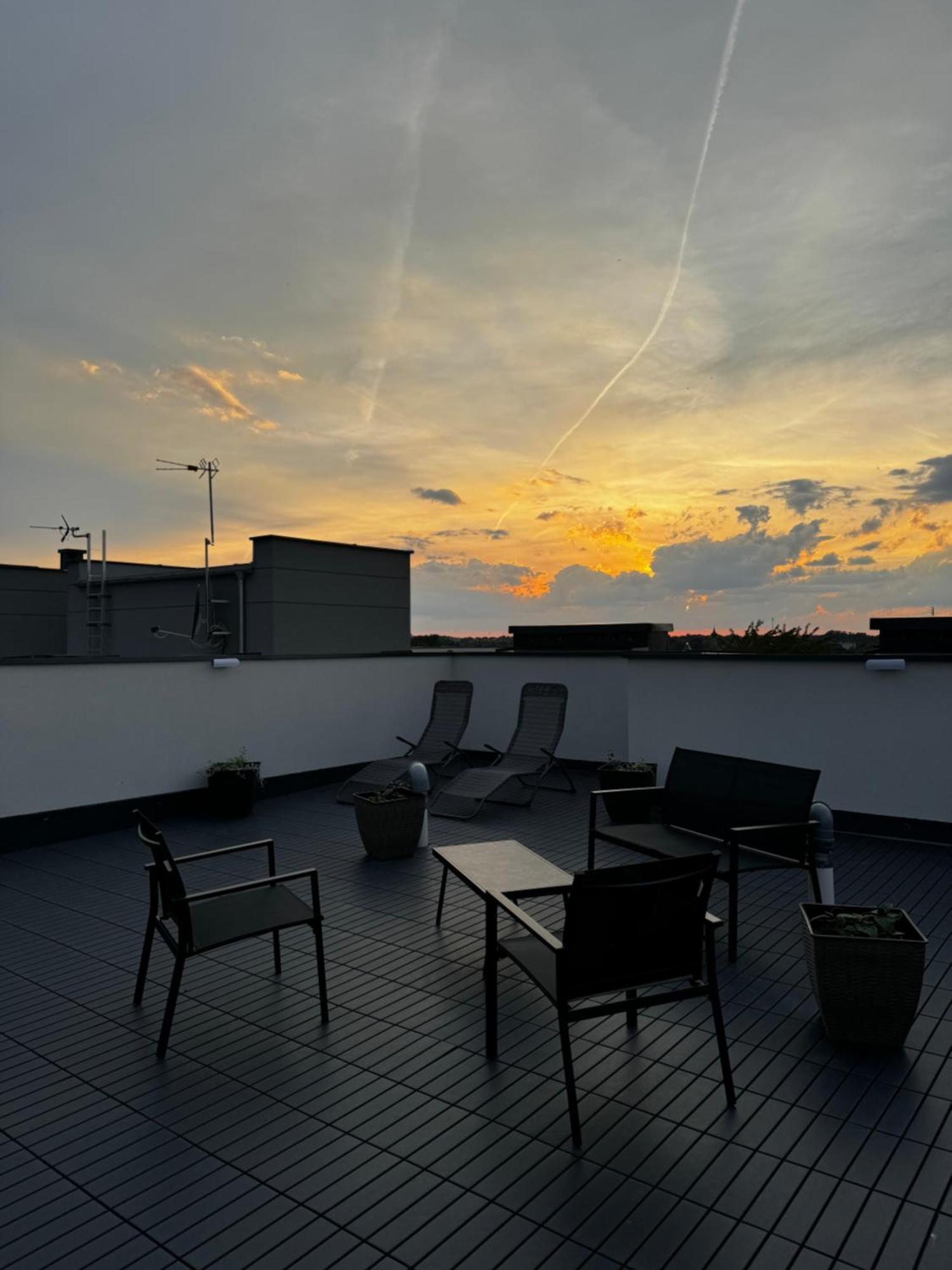 Apartament Z Tarasem 23 Boleslawiec  Bagian luar foto
